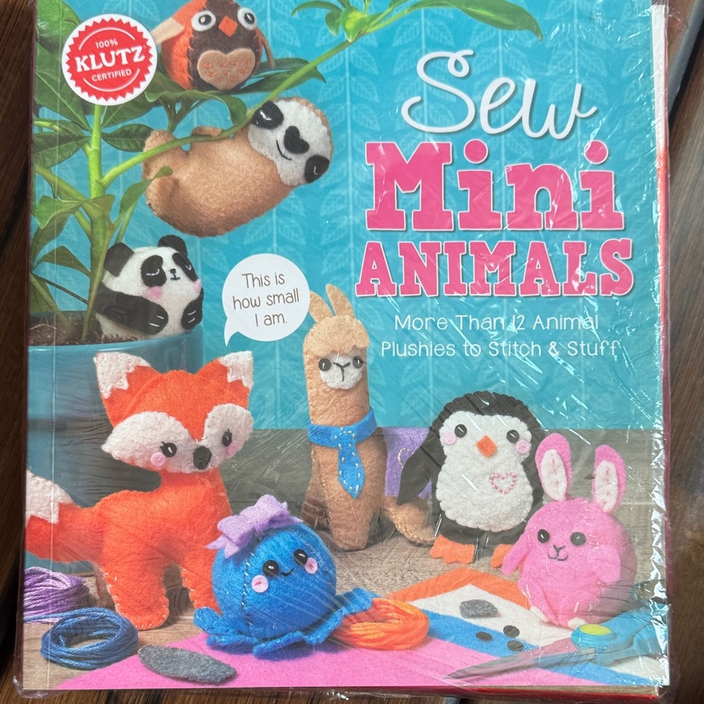 KLUTZ Sew Mini Animals Kit - Multicolor Plush Sewing Set